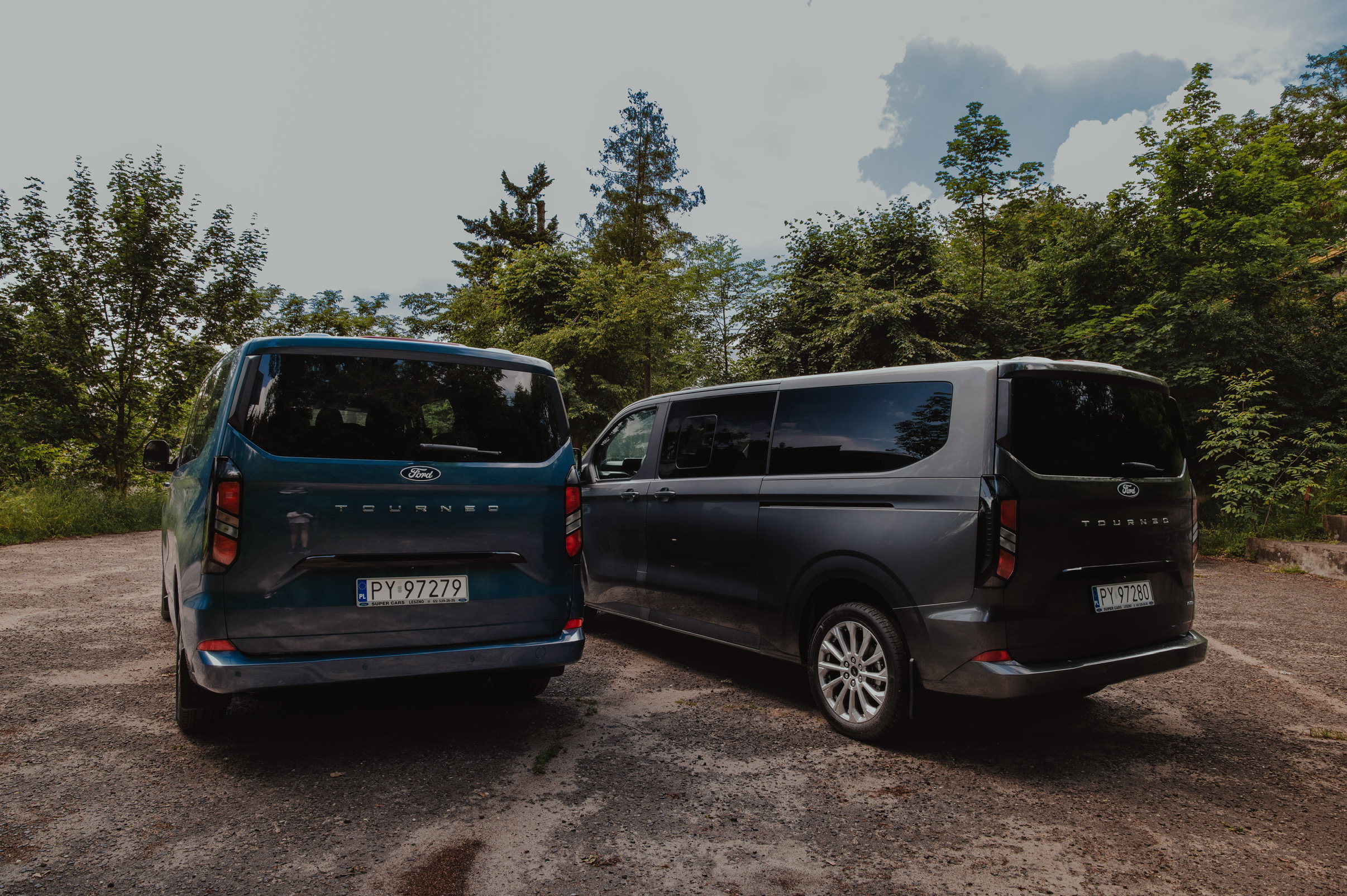 Busy do przewozu osób – komfortowy wynajem busów dla firm i klientów indywidualnych
